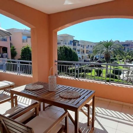 Limnaria Gardens - Superb Modern 1 Bed Apartment With Pool Views Paphos Eksteriør bilde