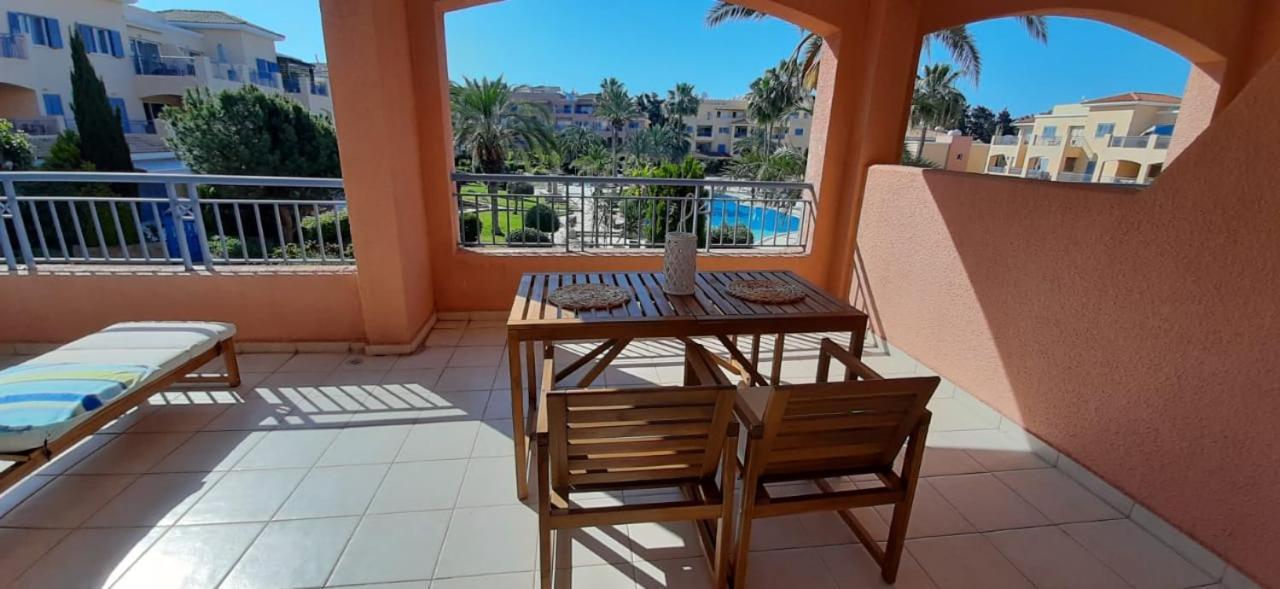 Limnaria Gardens - Superb Modern 1 Bed Apartment With Pool Views Paphos Eksteriør bilde