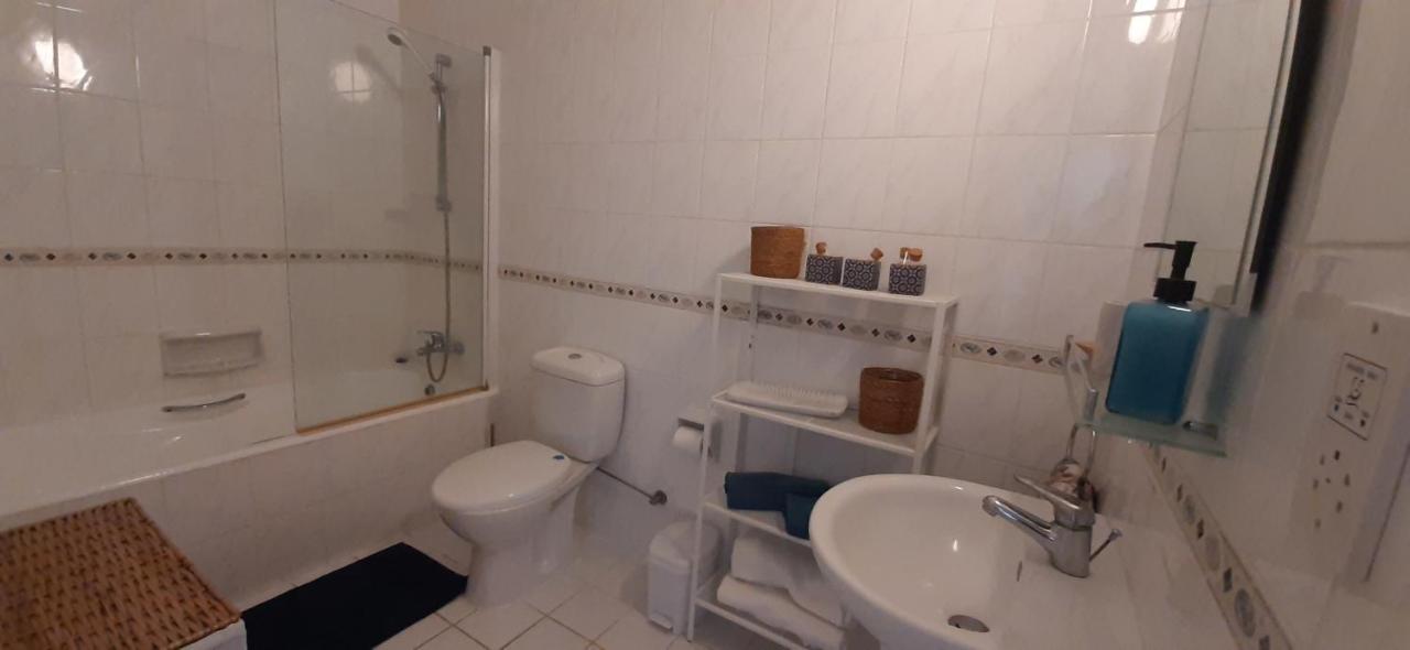 Limnaria Gardens - Superb Modern 1 Bed Apartment With Pool Views Paphos Eksteriør bilde